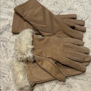 Brown Suede Gloves with Faux Fur Trim